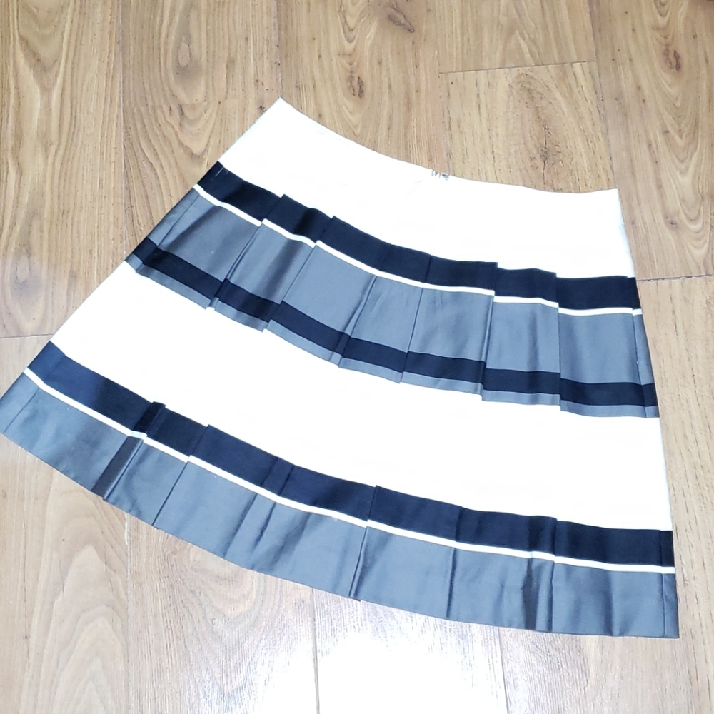 Loft  Cream black Gray skirt
